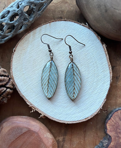 Two Toned Grey Blue Leaves